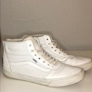 Sk8-Hi White Leather Vans